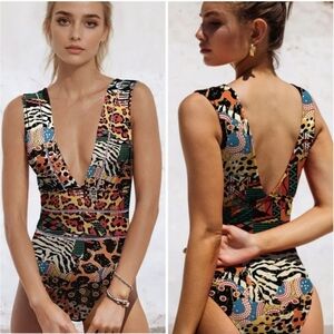 Averie New Harlow Tropical Animal Print Deep Plunge One Piece Swimsuit SZ XXXL